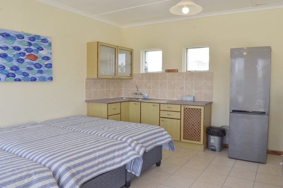 2 Bedroom Property for Sale in Struisbaai Western Cape